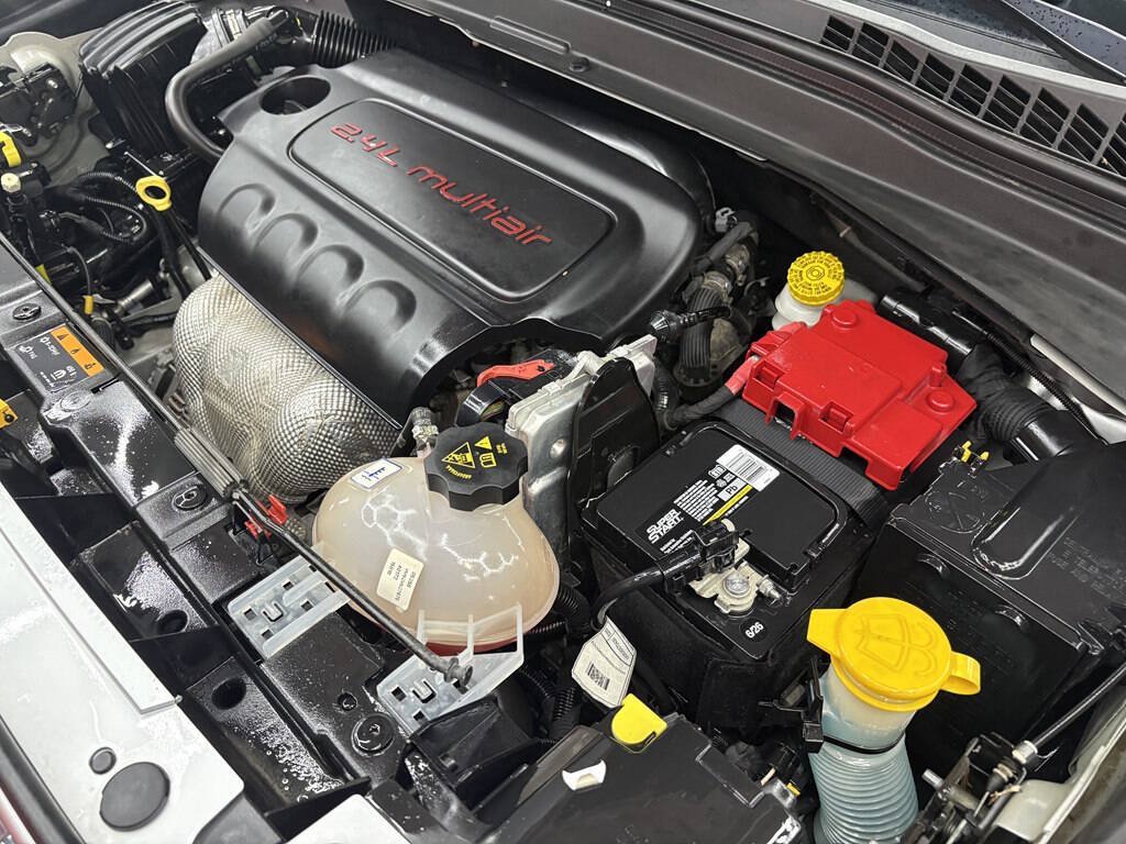 Used 2018 Jeep Renegade Limited w/ UConnect 8.4 Nav Group AWD/4WD image 31