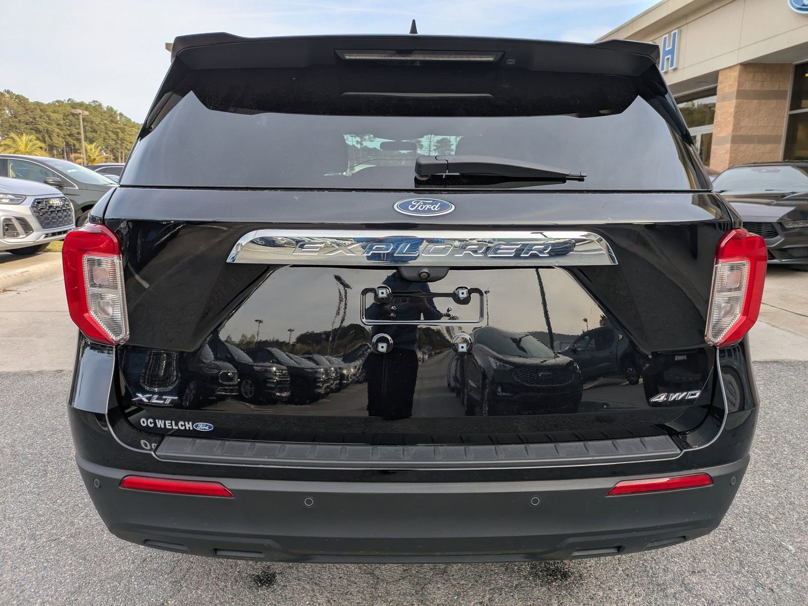 Certified 2023 Ford Explorer XLT image 5