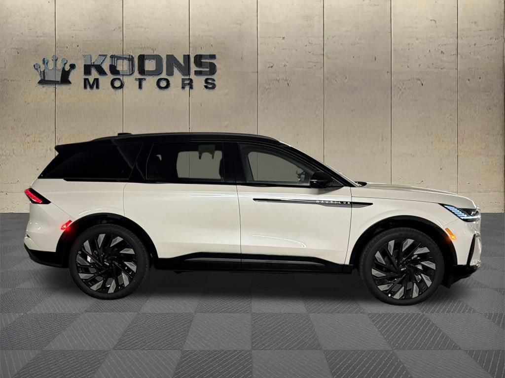 New 2026 Lincoln Nautilus Reserve AWD/4WD image 5