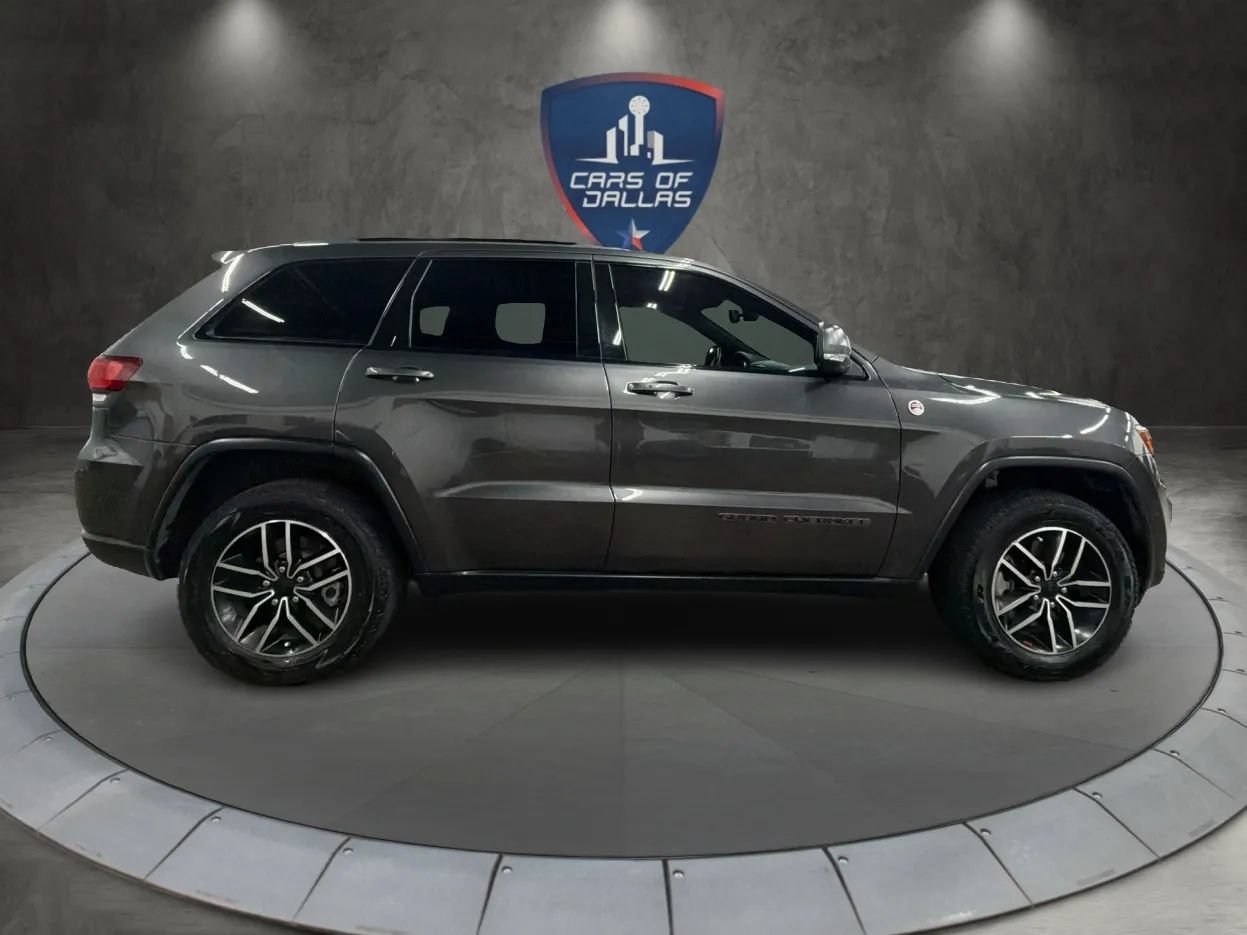 Used 2020 Jeep Grand Cherokee Trailhawk w/ Premium Lighting Group AWD/4WD image 6