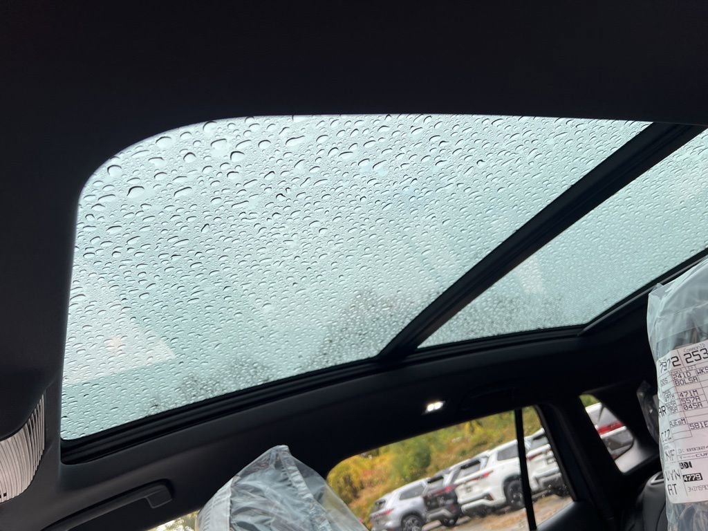 New 2026 Volkswagen Tiguan SE R-Line image 16