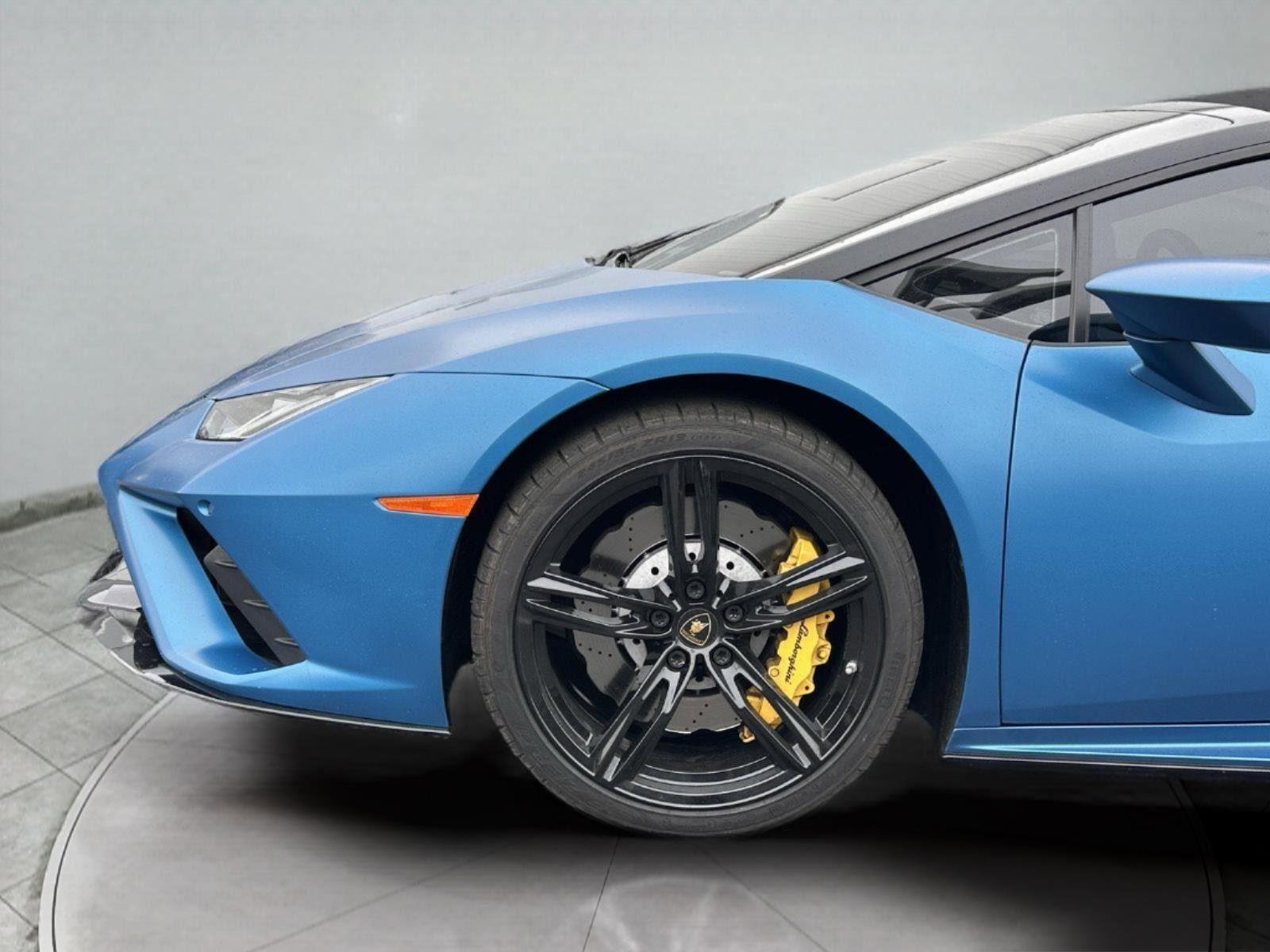 Used 2020 Lamborghini Huracan EVO RWD image 59