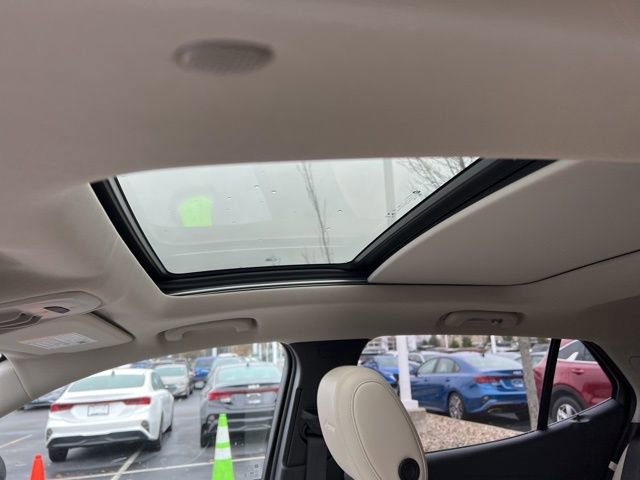 Used 2024 Buick Encore GX Avenir w/ Avenir Technology Package image 26