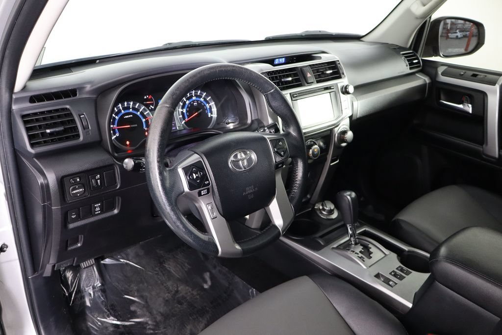 Used 2018 Toyota 4Runner SR5 Premium AWD/4WD image 27