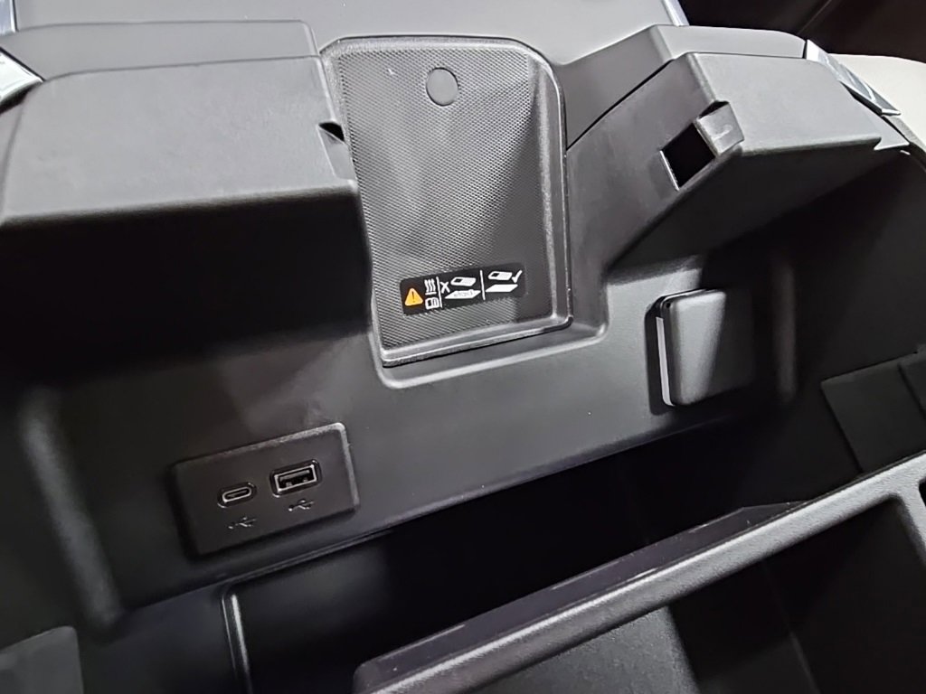 New 2025 GMC Sierra 2500 SLT image 24