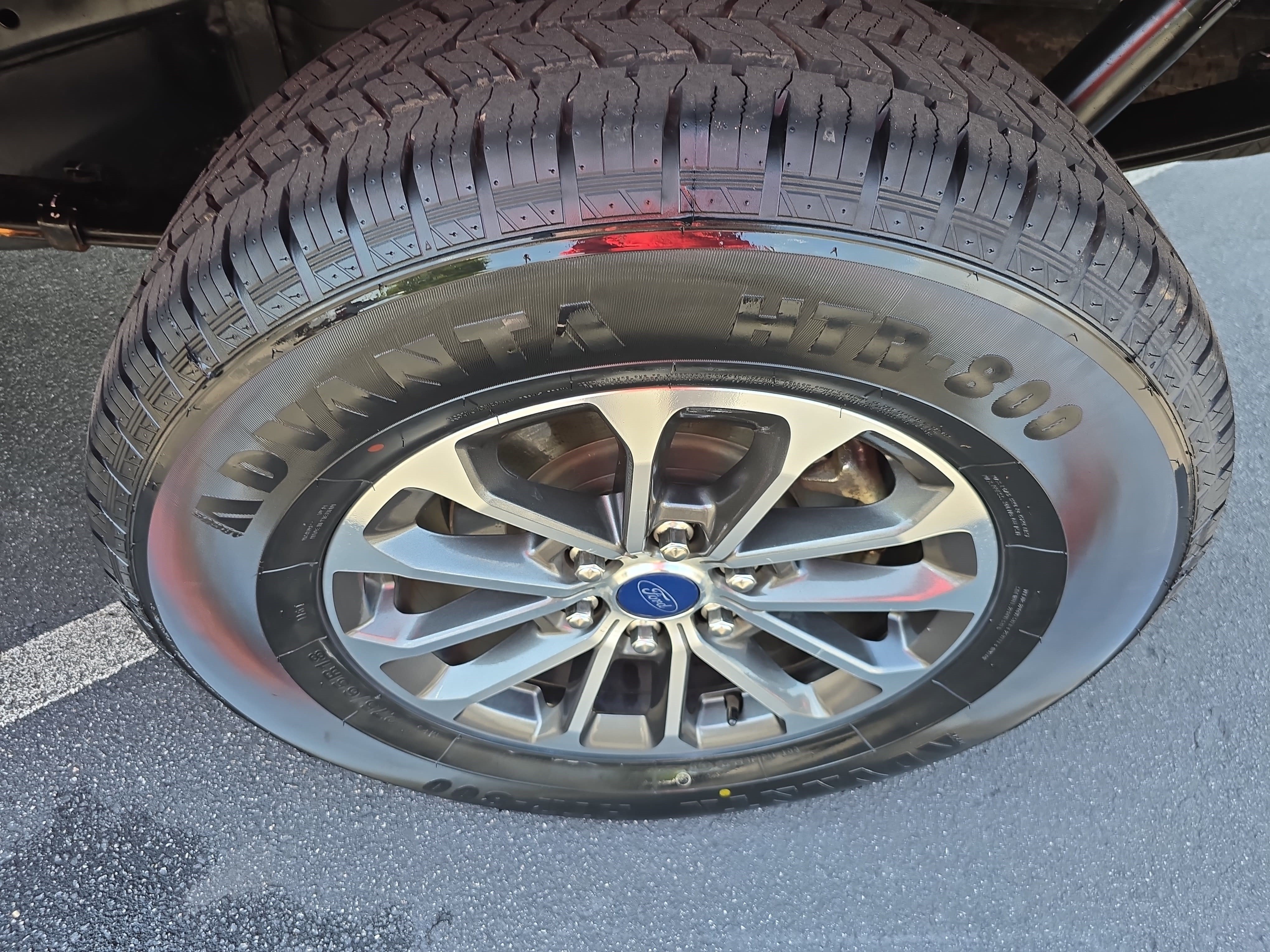 Used 2019 Ford F150 Lariat w/ Equipment Group 502A Luxury AWD/4WD image 32