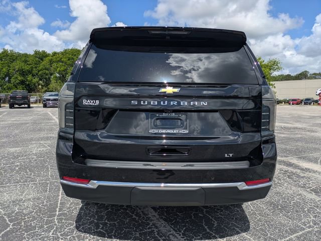 Used 2025 Chevrolet Suburban LT w/ Comfort Package image 27