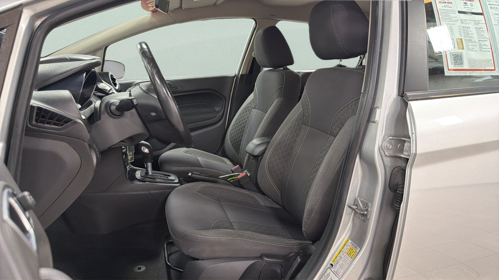 Used 2014 Ford Fiesta SE w/ Equipment Group 201A FWD image 17