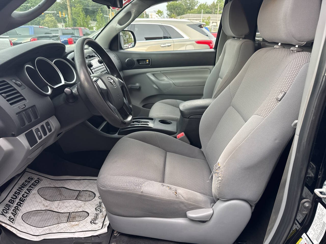 Used 2012 Toyota Tacoma 4x4 Regular Cab image 13