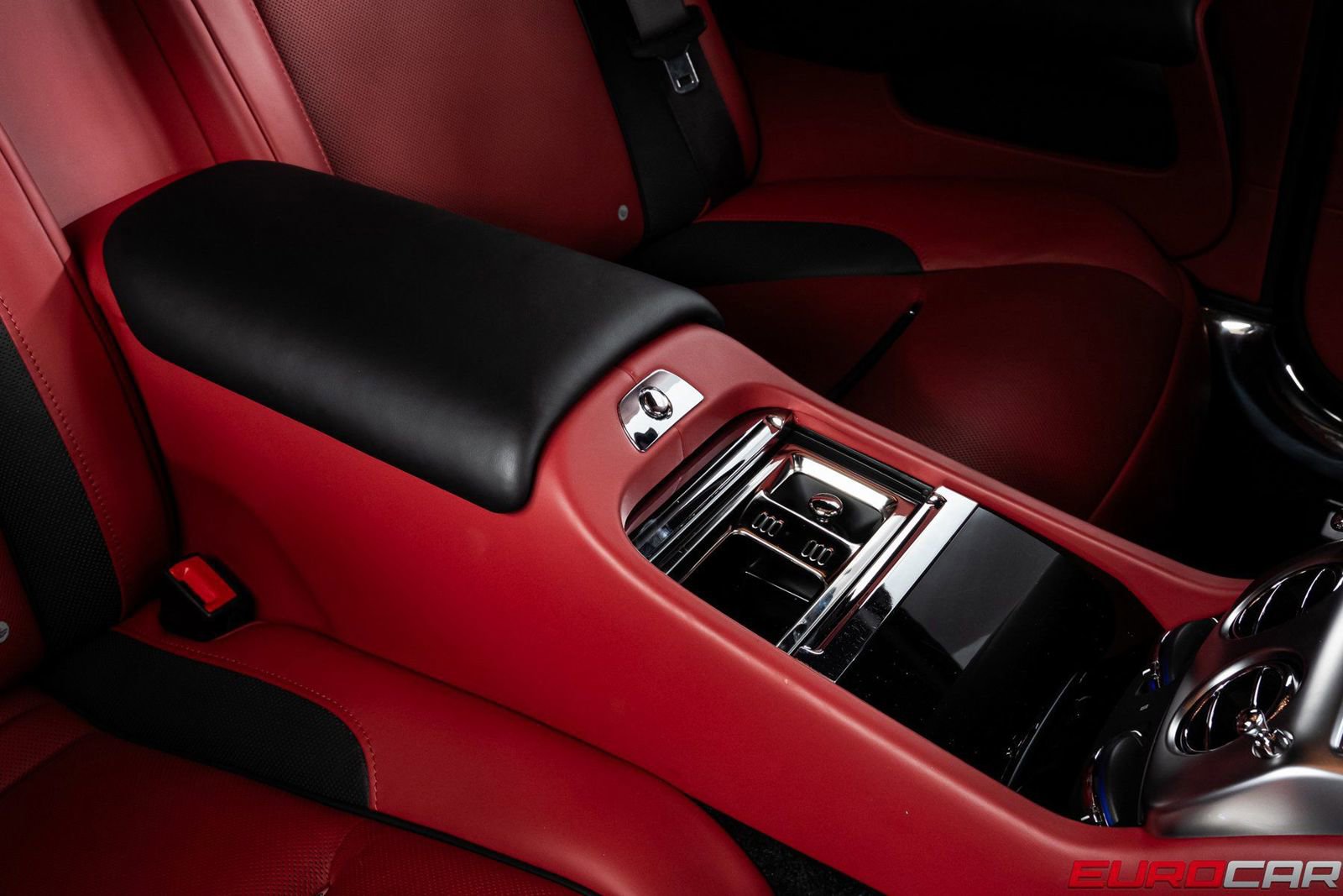 Used 2018 Rolls-Royce Wraith image 31