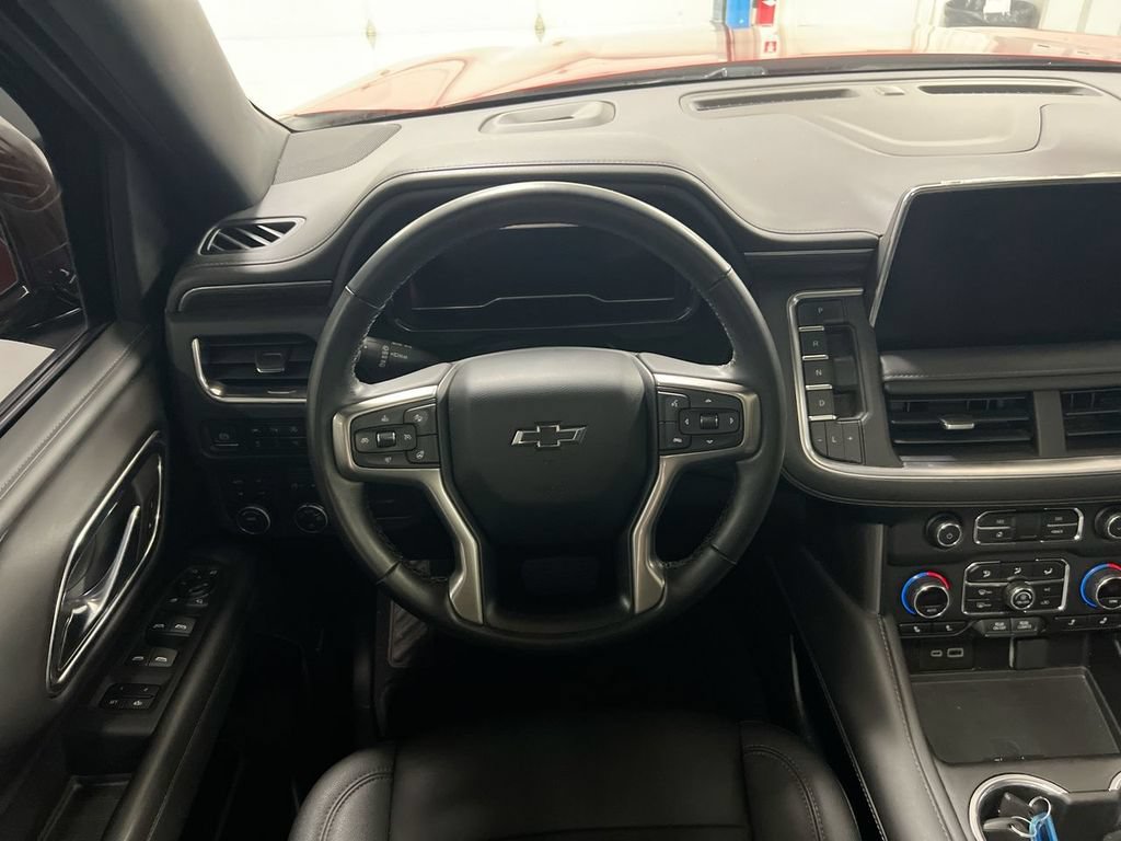 Used 2023 Chevrolet Tahoe Z71 w/ Luxury Package AWD/4WD image 11