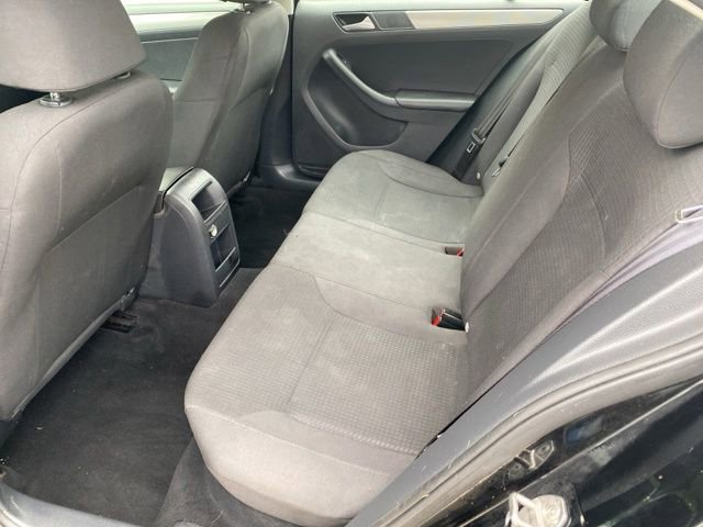 Used 2015 Volkswagen Jetta SE FWD image 19