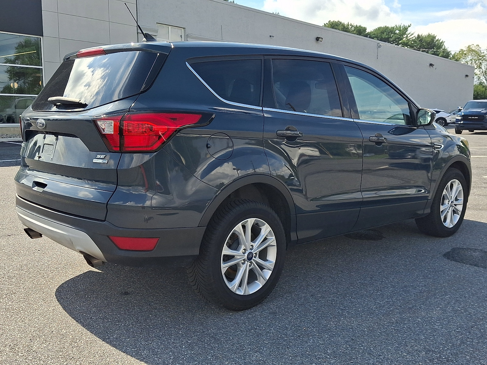 Used 2019 Ford Escape SE AWD/4WD image 6