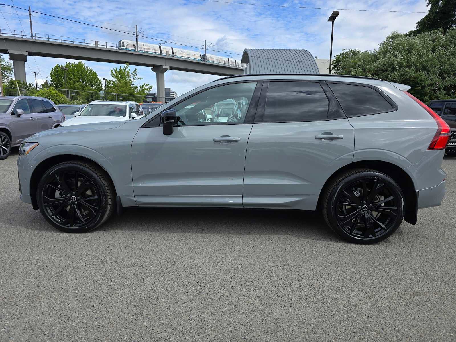 New 2026 Volvo XC60 B5 Ultra w/ Protection Package Premier AWD/4WD image 11