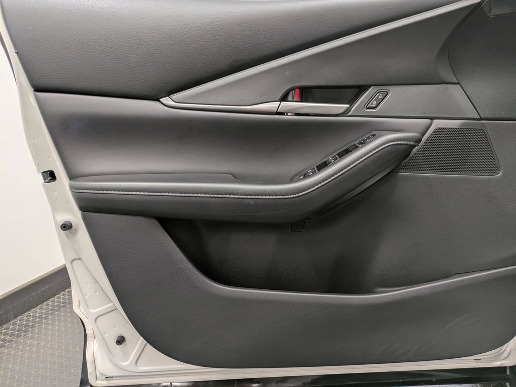 Certified 2022 MAZDA CX-30 AWD 2.5 S w/ Select Package image 8