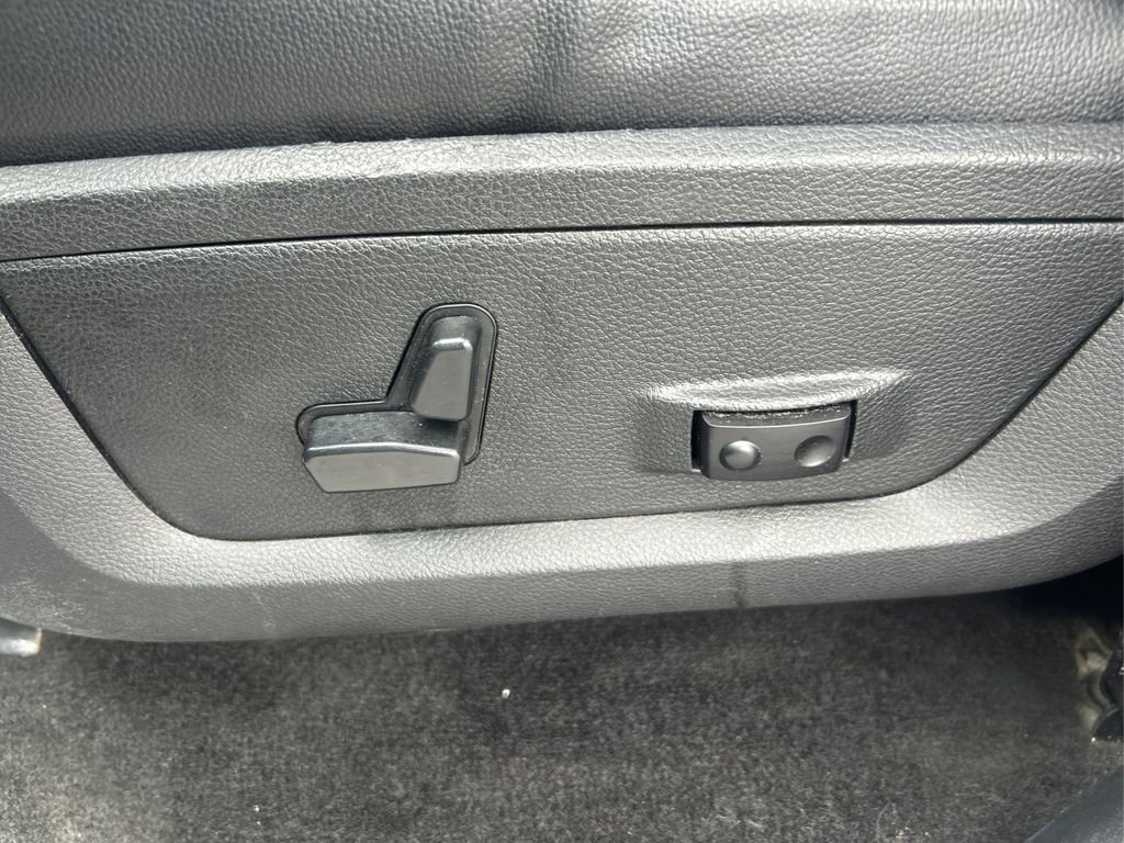 Used 2015 RAM 1500 Outdoorsman AWD/4WD image 16