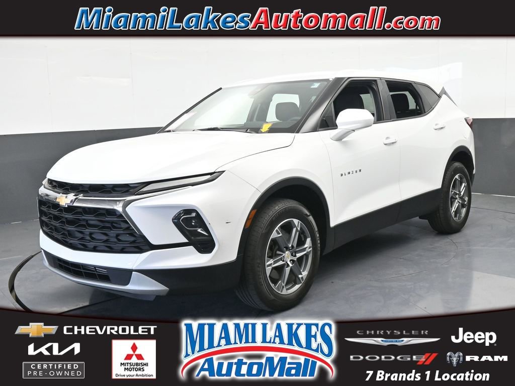 Used 2024 Chevrolet Blazer LT image 1