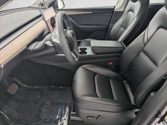 Used 2024 Tesla Model Y Long Range image 15