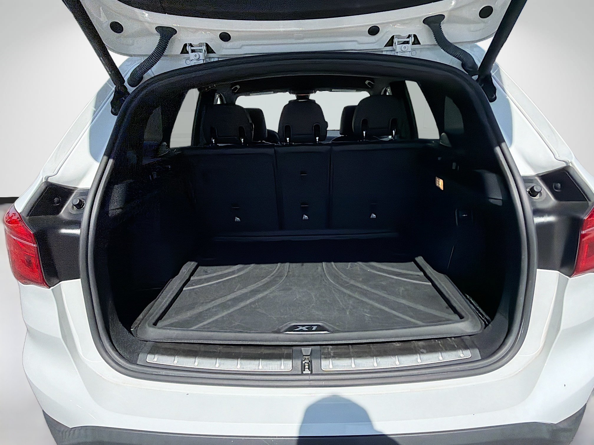 Used 2021 BMW X1 sDrive28i FWD image 11