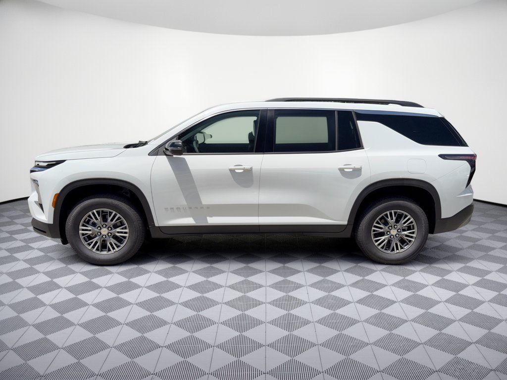 New 2027 Chevrolet Traverse LT FWD image 2