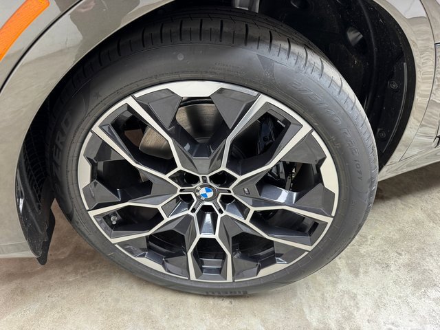 Used 2026 BMW X7 xDrive40i image 29