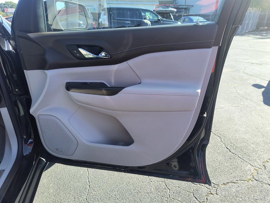 Used 2021 GMC Acadia SLT w/ Preferred Package image 25