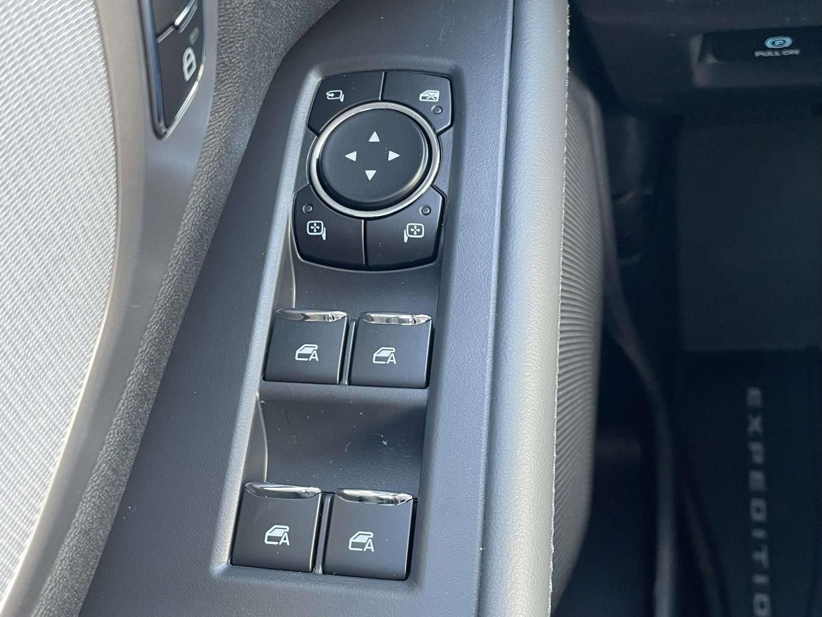 New 2026 Ford Expedition Active image 15