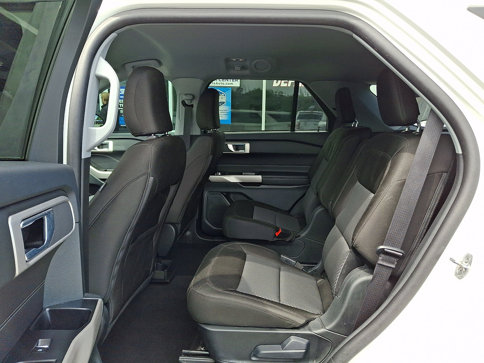 Certified 2024 Ford Explorer XLT AWD/4WD image 10