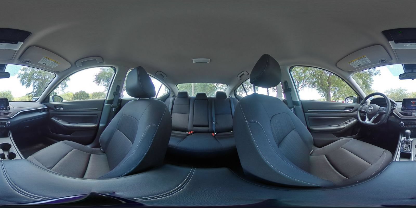 Used 2025 Nissan Altima 2.5 SV FWD image 39