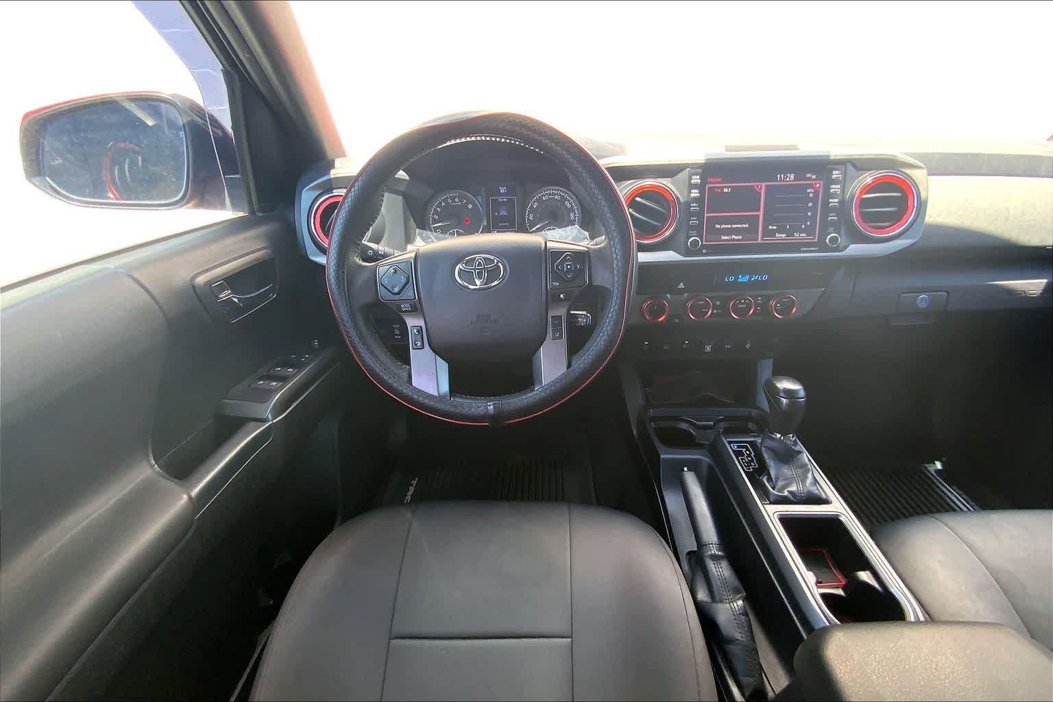 Used 2021 Toyota Tacoma SR AWD/4WD image 14