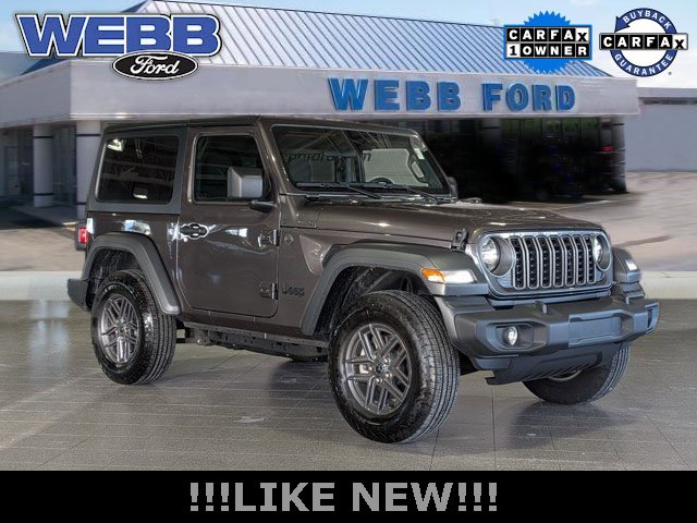 Used 2025 Jeep Wrangler Sport S image 1