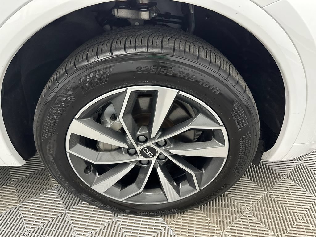 Used 2024 Audi Q5 2.0T Premium Plus AWD/4WD image 14
