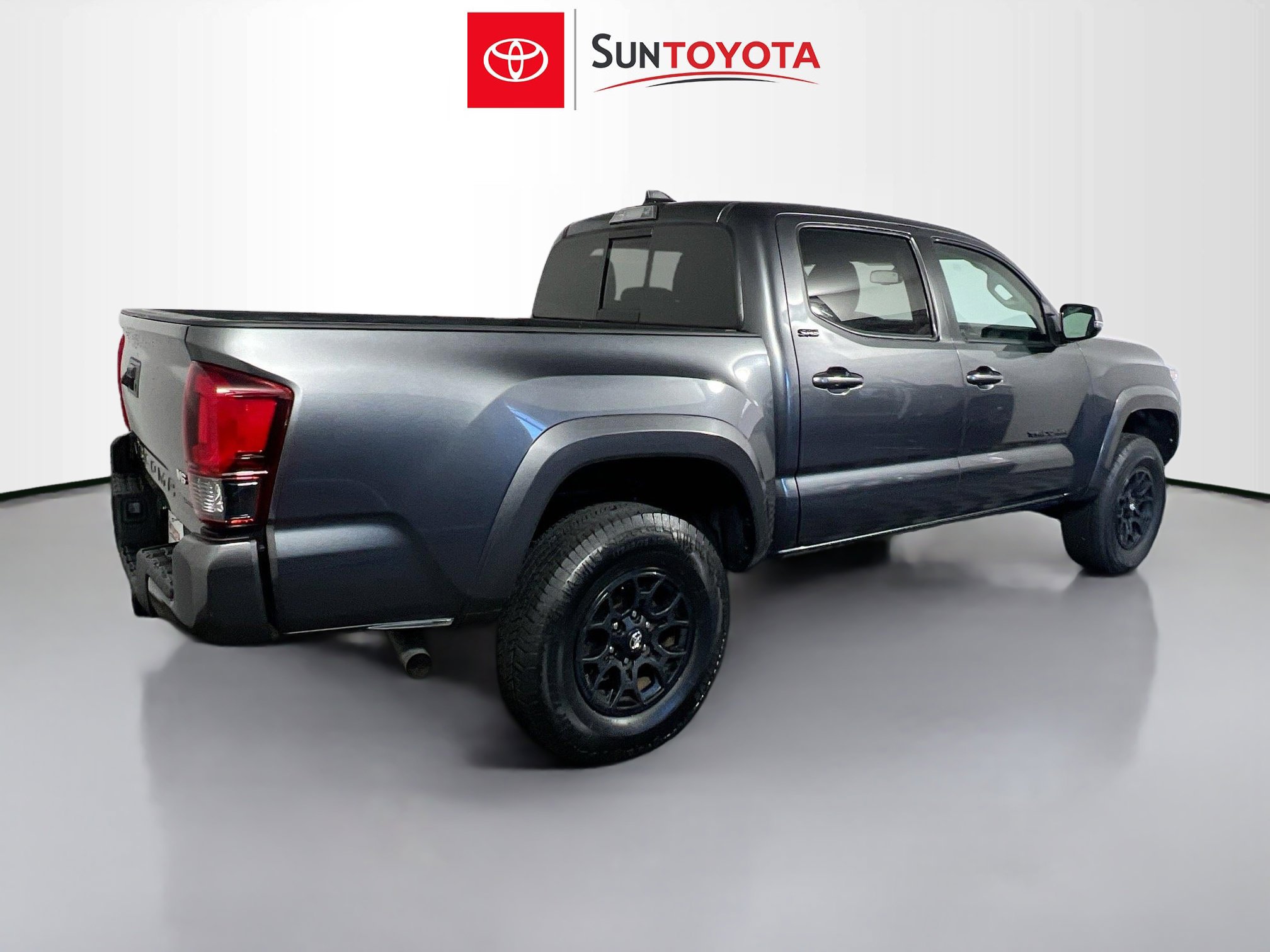 Used 2022 Toyota Tacoma SR5 image 4