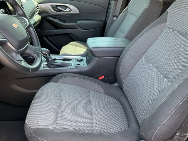 Used 2023 Chevrolet Traverse LT FWD image 5