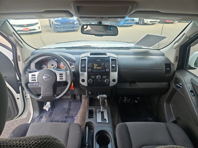 Used 2014 Nissan Frontier PRO-4X image 19