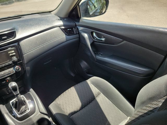 Used 2017 Nissan Rogue S FWD image 14
