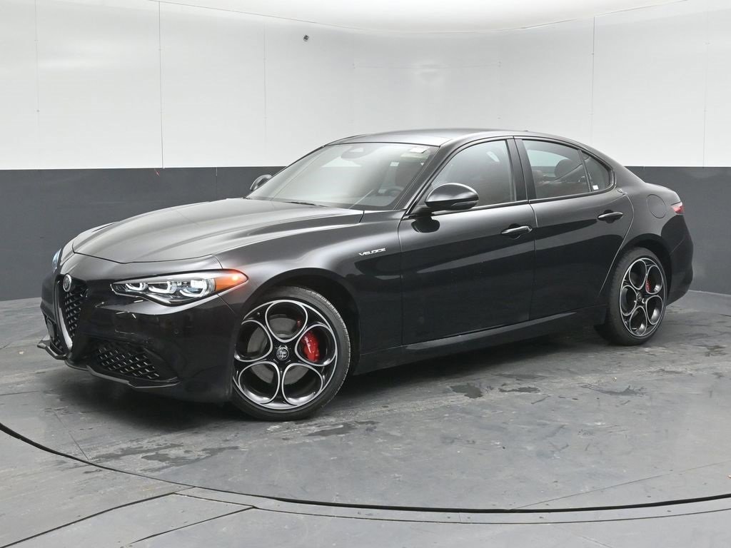 New 2026 Alfa Romeo Giulia AWD w/ Driving Assist Package image 7