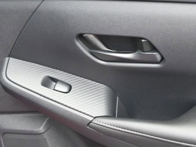 Used 2025 Nissan Sentra SV FWD image 30
