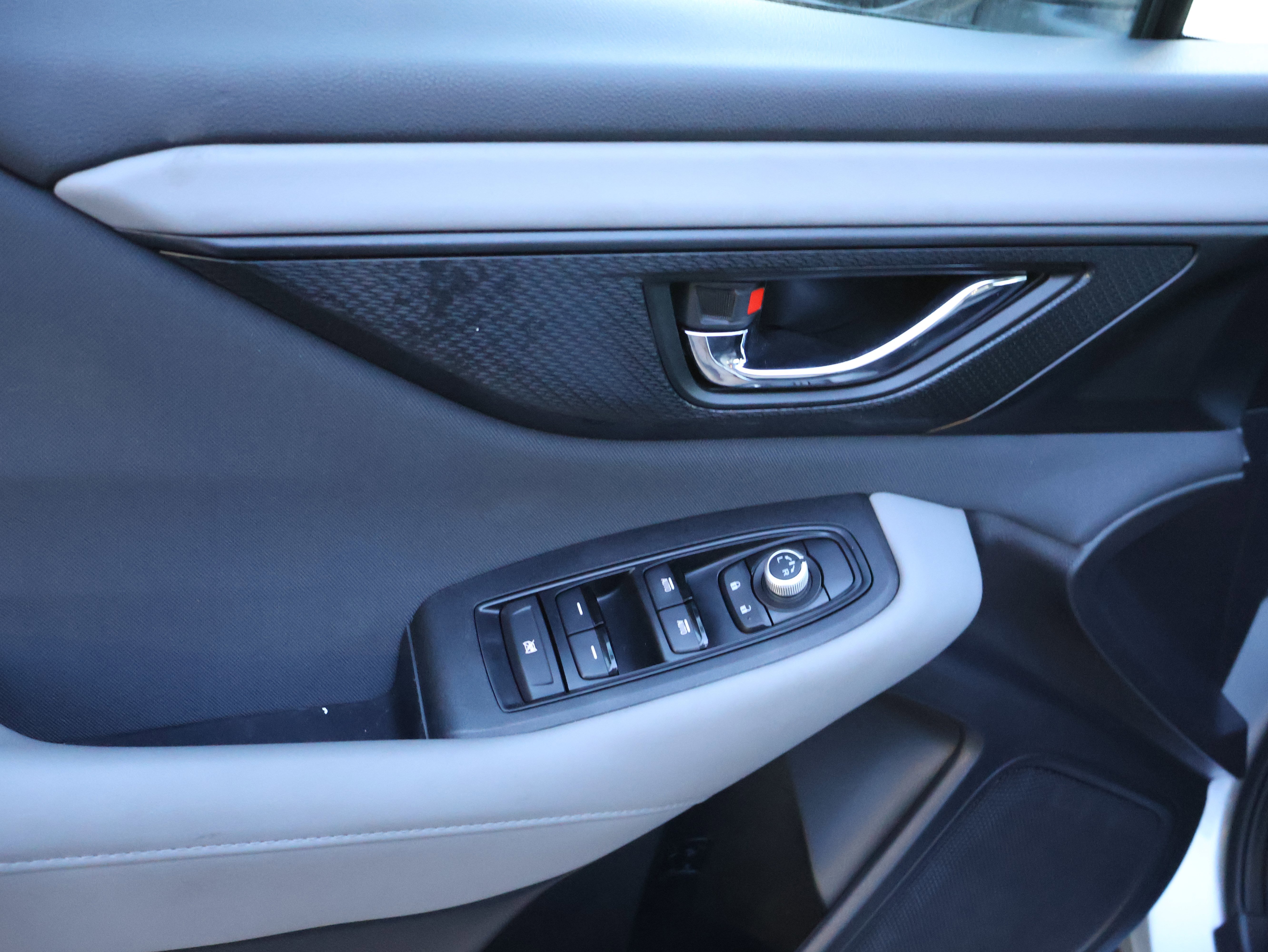 Used 2021 Subaru Outback Premium image 24