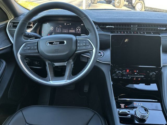 New 2025 Jeep Grand Cherokee Limited image 21