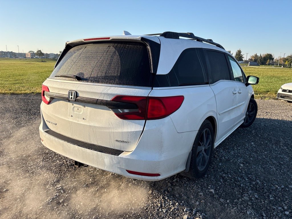 Used 2023 Honda Odyssey Sport image 12