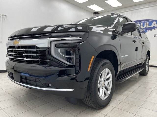 New 2026 Chevrolet Suburban LT w/ Comfort Package image 17