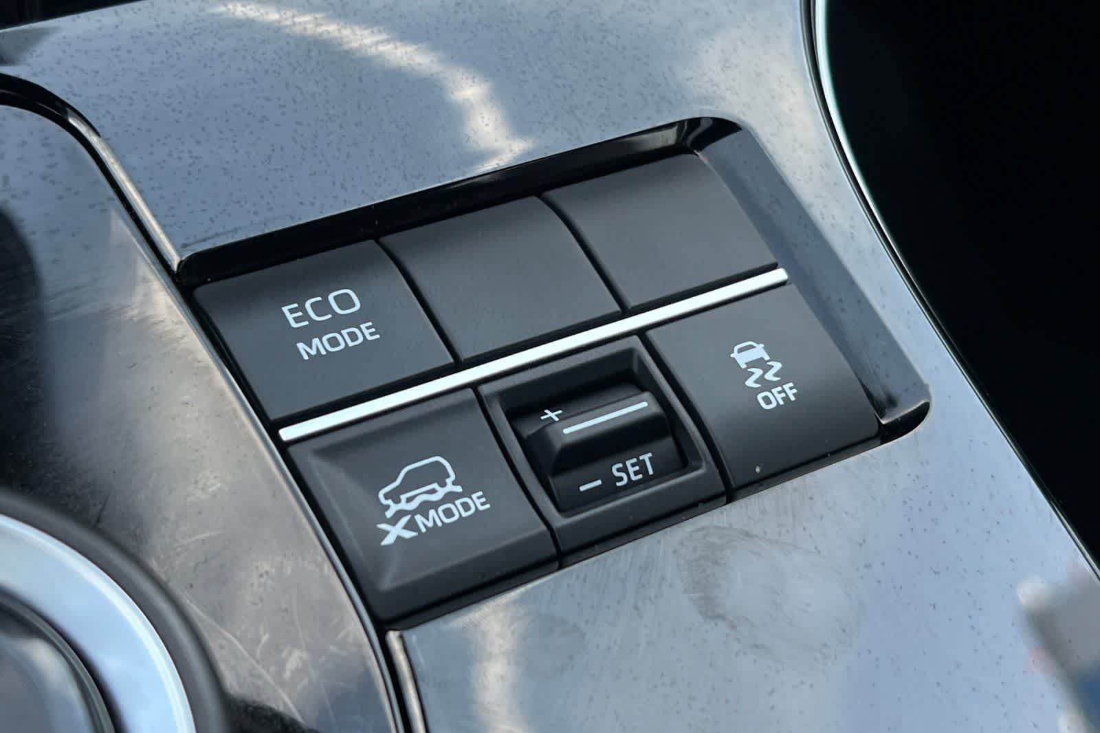 Used 2024 Toyota bZ4X AWD w/ Weather Package image 24