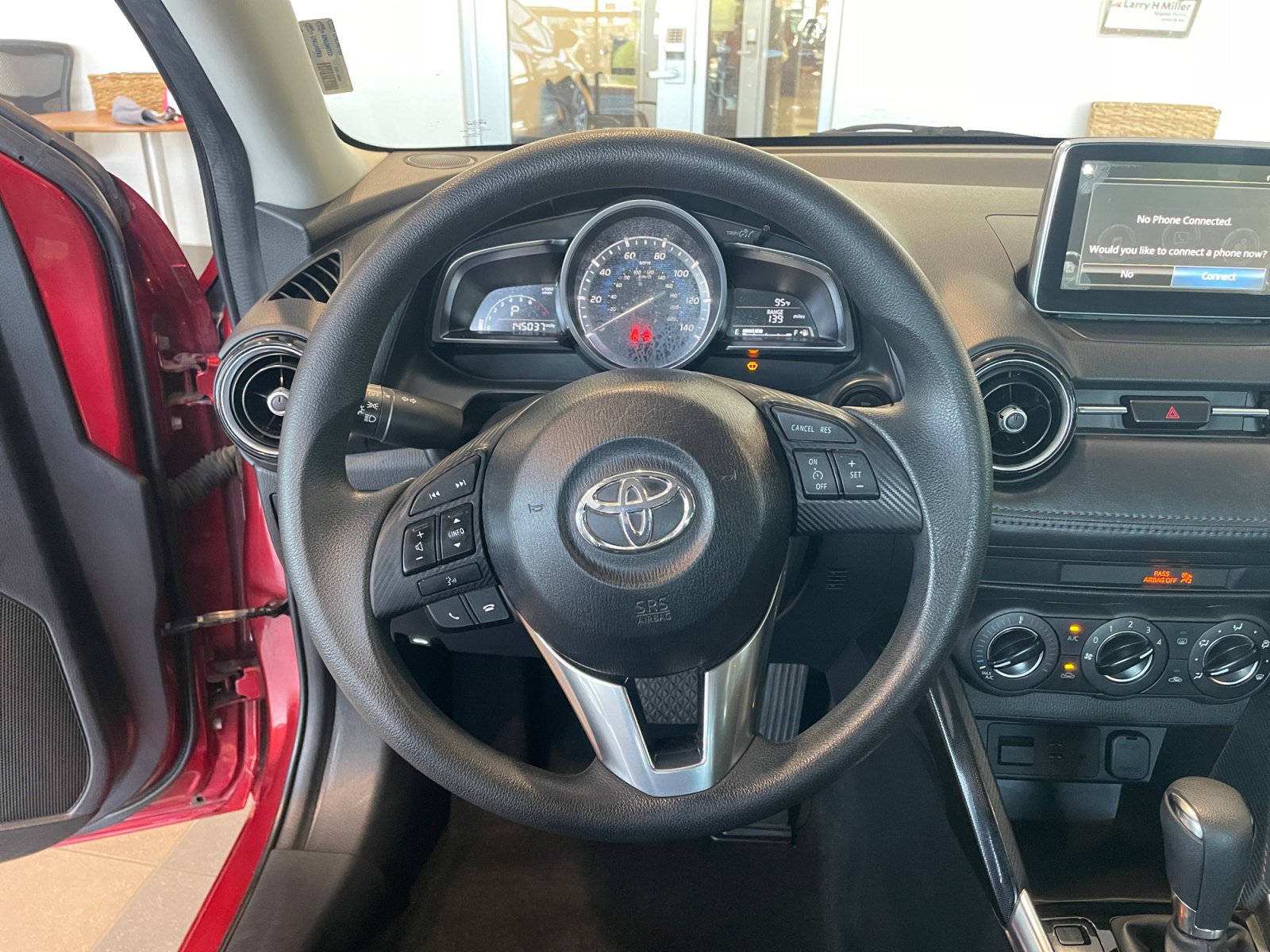 Used 2017 Toyota Yaris iA FWD image 9