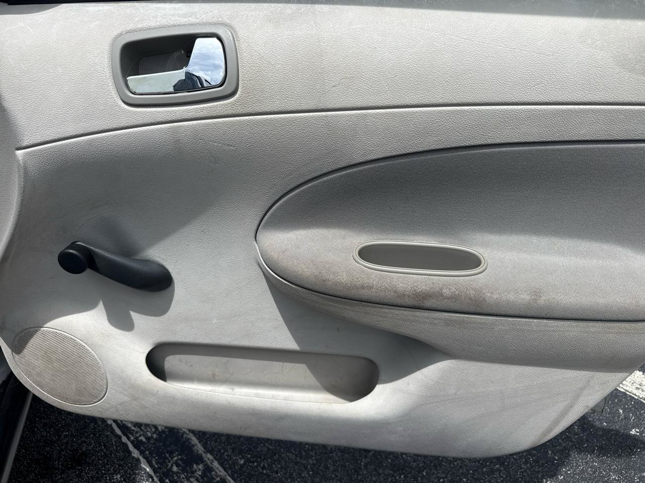Used 2005 Chevrolet Cobalt Sedan FWD image 14