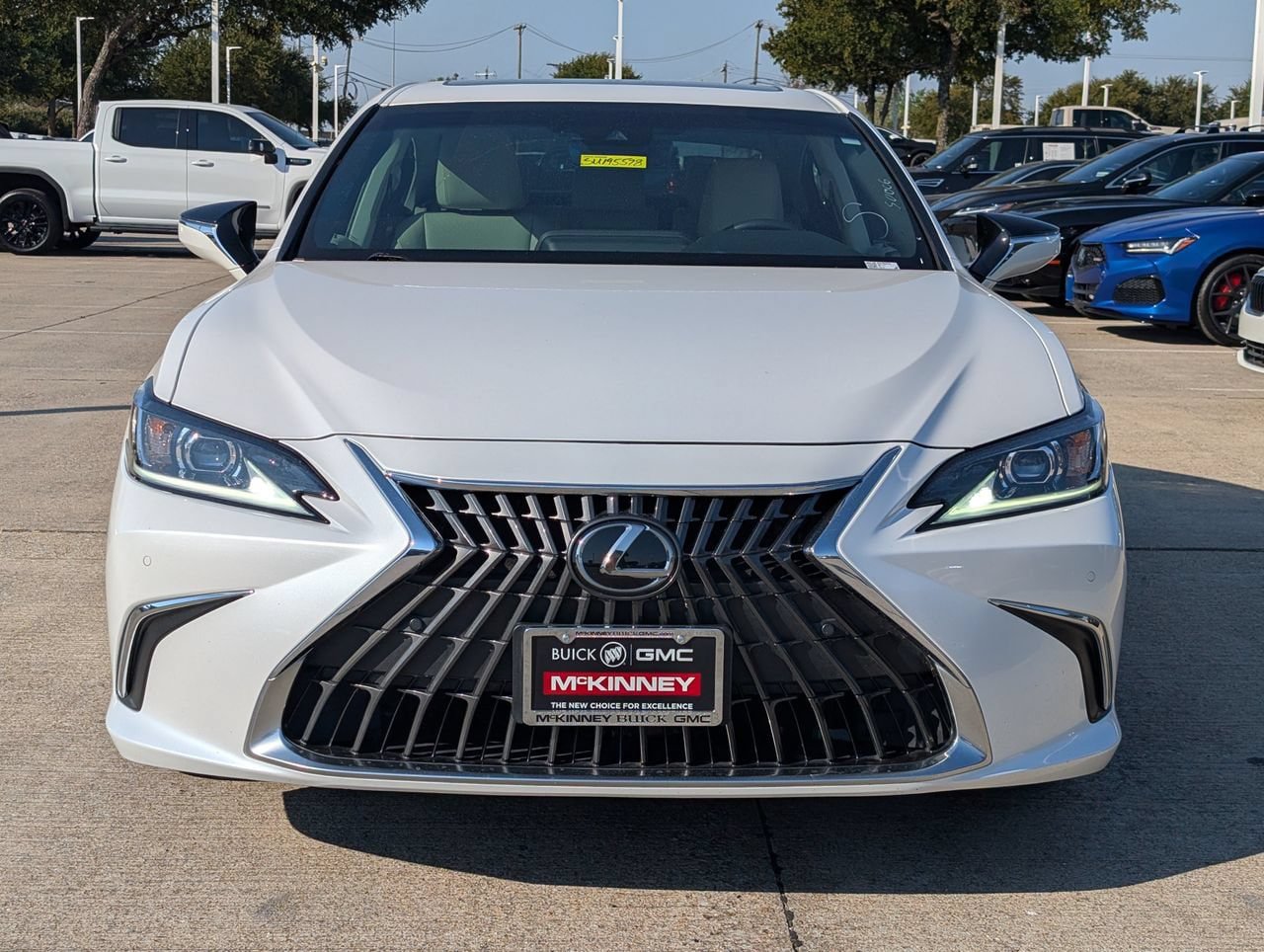 Used 2025 Lexus ES 350 w/ Premium Package FWD image 6