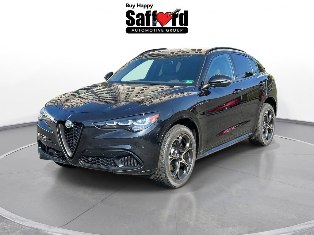 New 2025 Alfa Romeo Stelvio Sprint AWD/4WD image 1