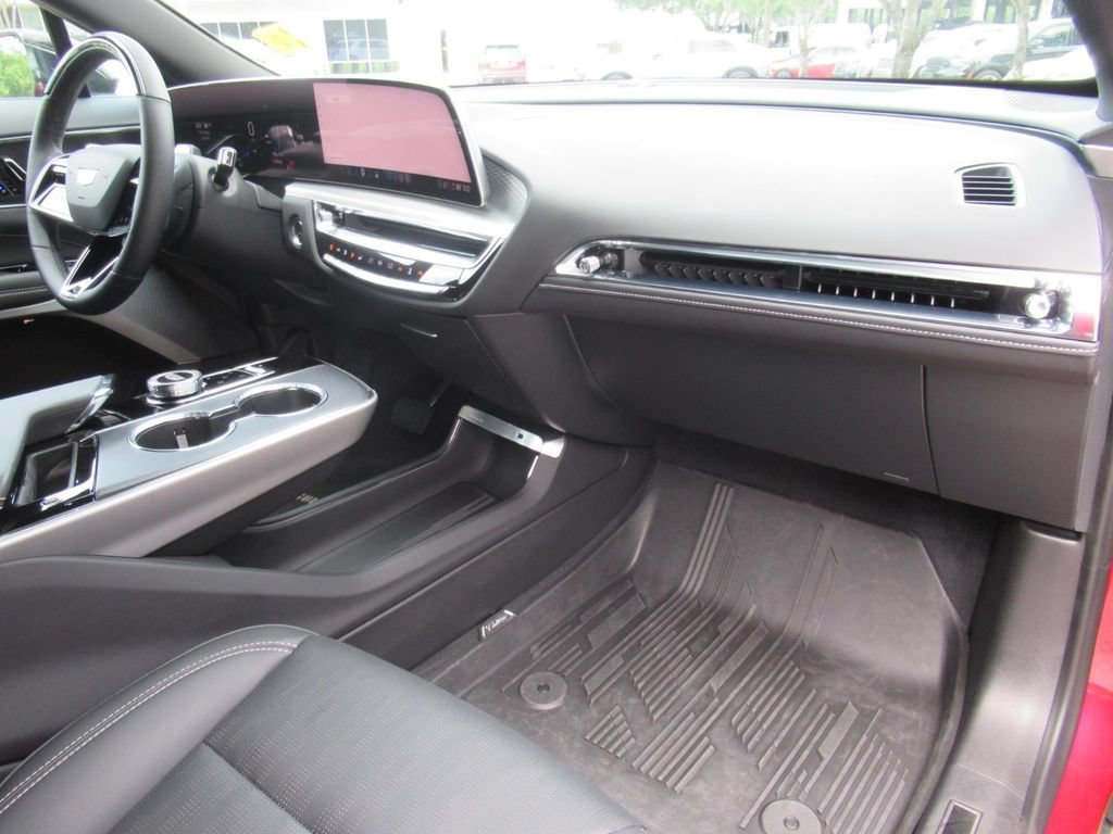 Certified 2025 Cadillac Lyriq Luxury w/ LPO, Floor Liner Package AWD/4WD image 12