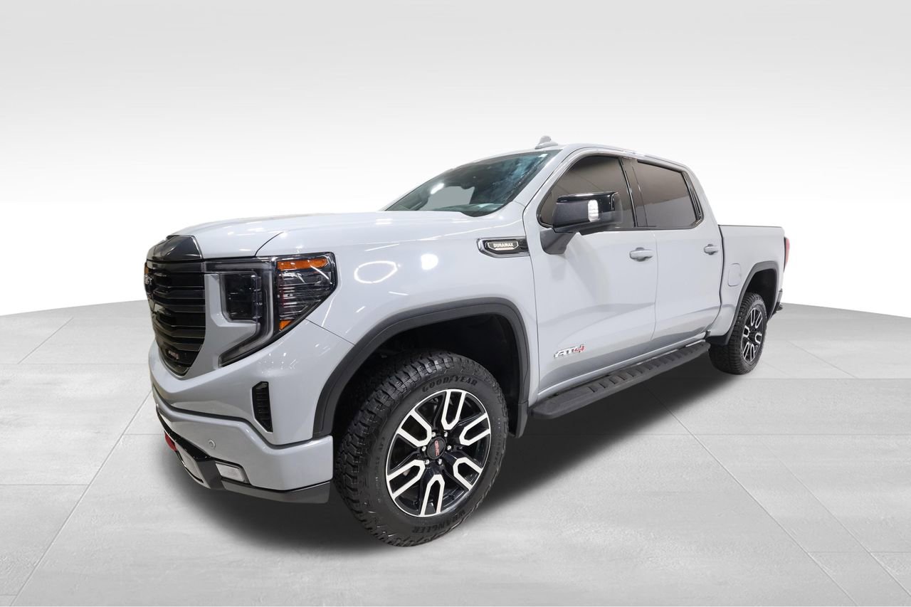Used 2024 GMC Sierra 1500 AT4 w/ Technology Package AWD/4WD image 8