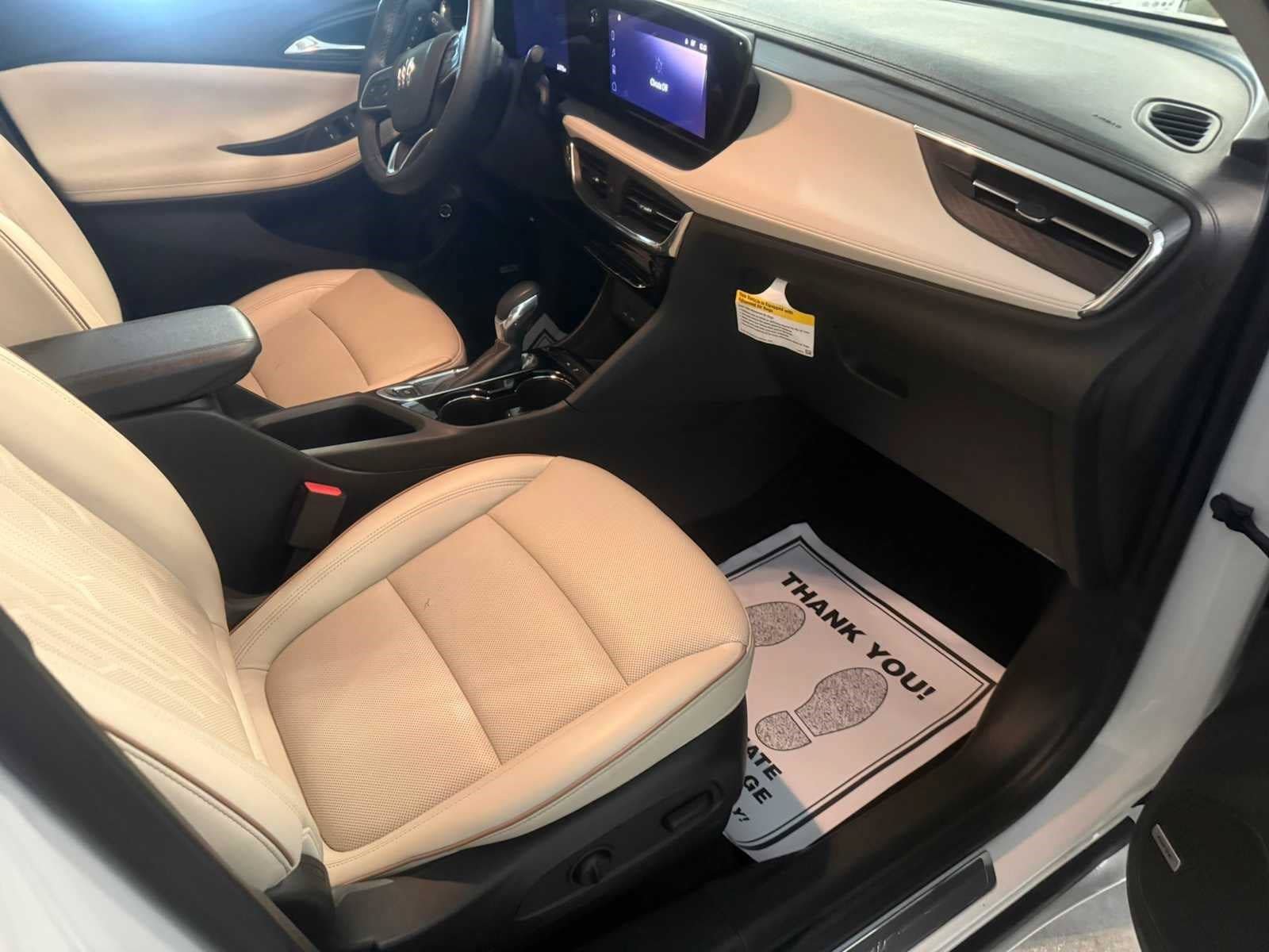 Used 2025 Buick Encore GX Avenir w/ Avenir Convenience Package FWD image 27